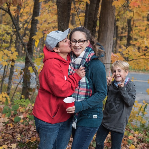 Meet your Posher, Nicole - Picture 1 of 1